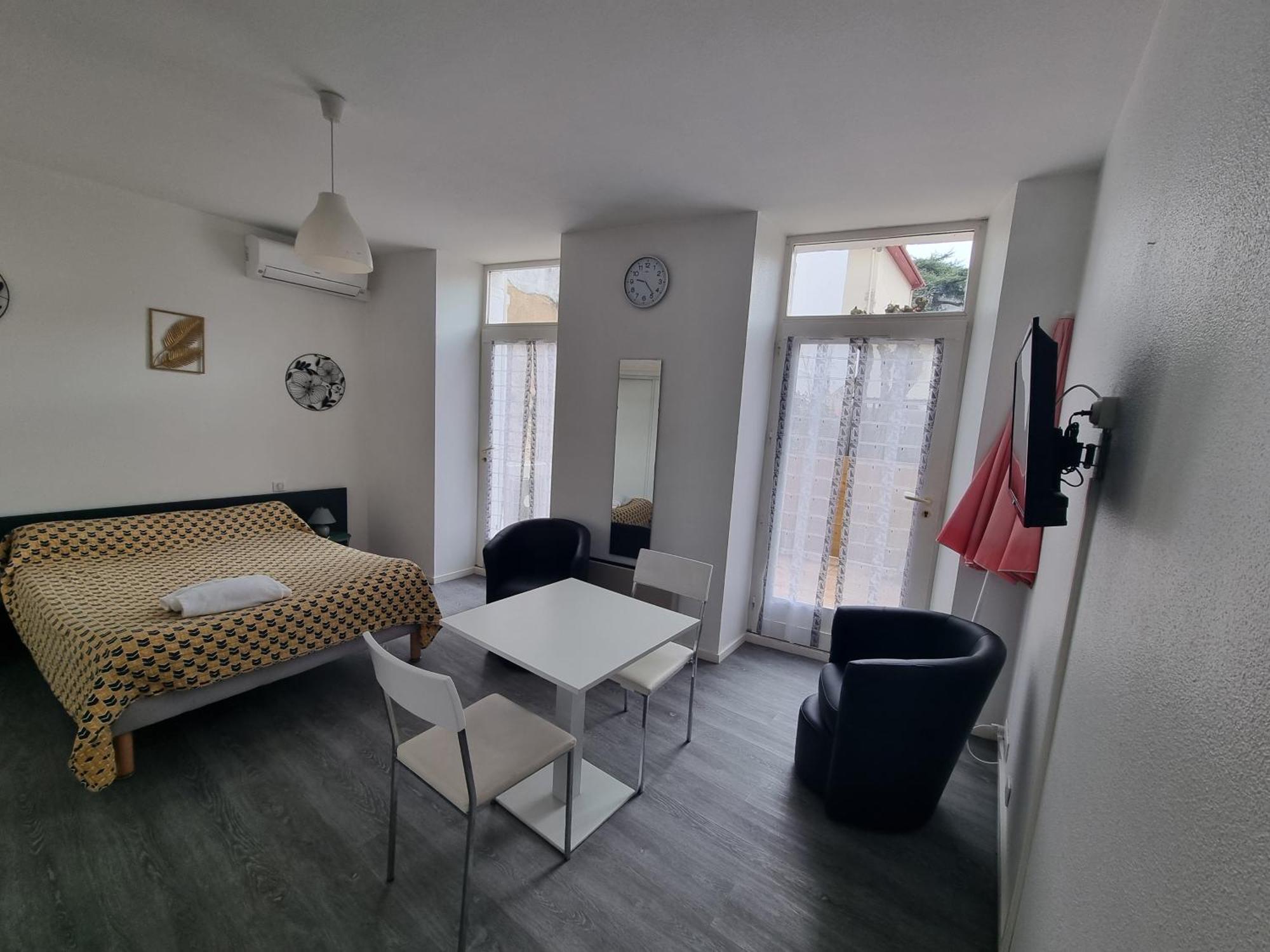 Hotel Bains Sarrailh Дакс Экстерьер фото